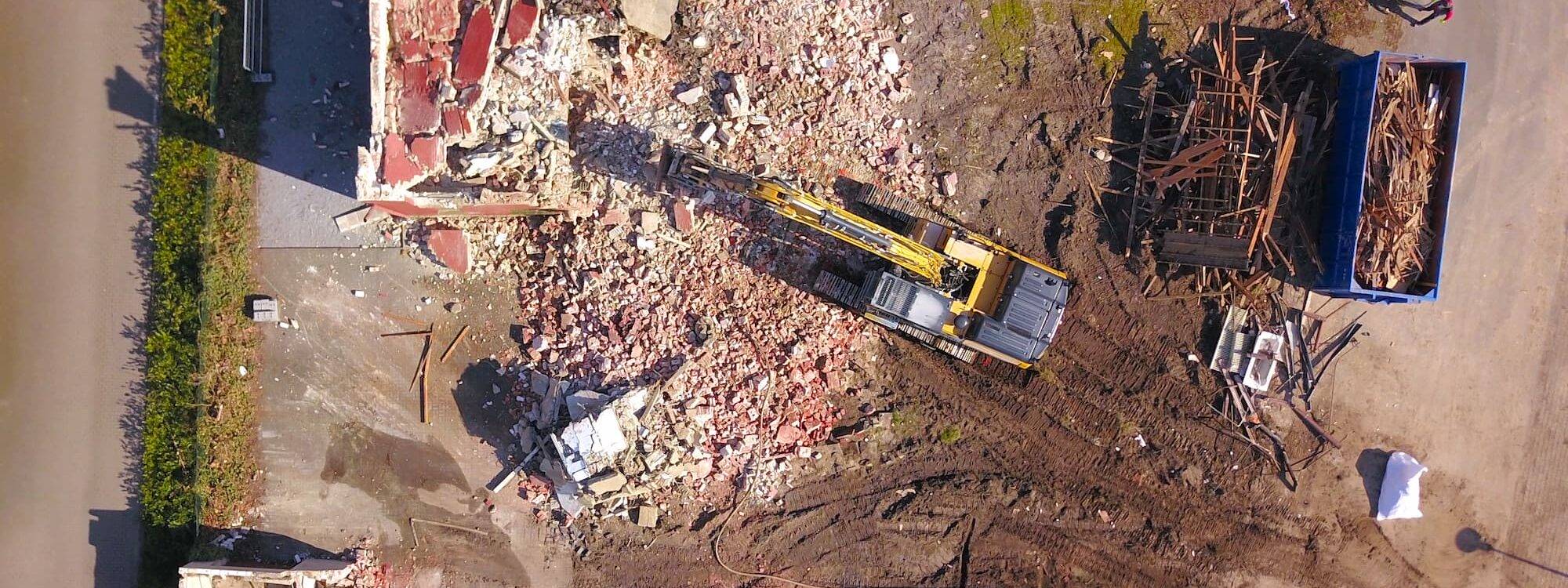 Quelle benne choisir pour évacuer la terre après des travaux d’excavation ? Bischheim